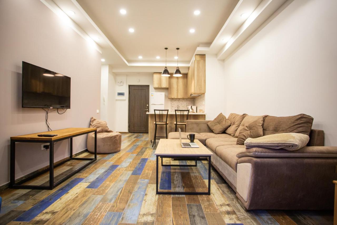 Fantastic Apartments Near Republic Square, Perfect Location, Mystreet Company Ereván Exterior foto