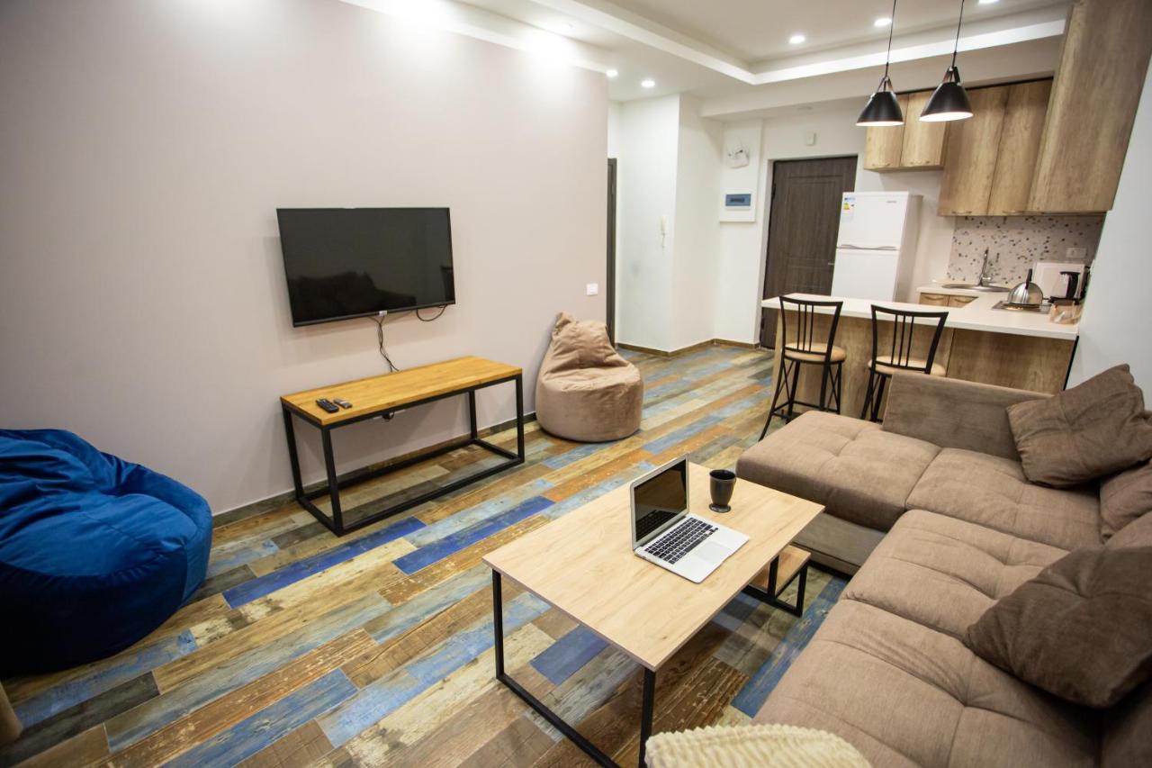 Fantastic Apartments Near Republic Square, Perfect Location, Mystreet Company Ereván Exterior foto