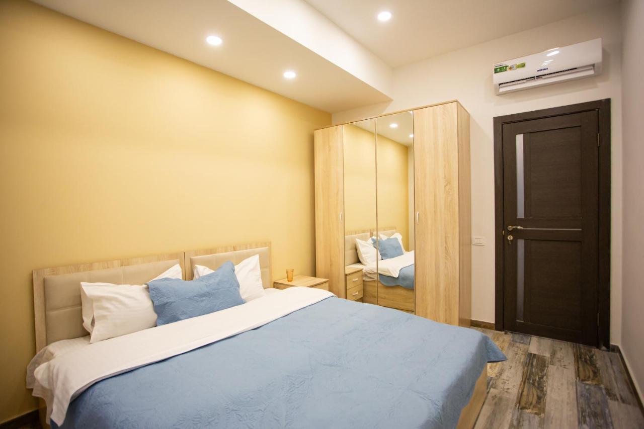 Fantastic Apartments Near Republic Square, Perfect Location, Mystreet Company Ereván Exterior foto