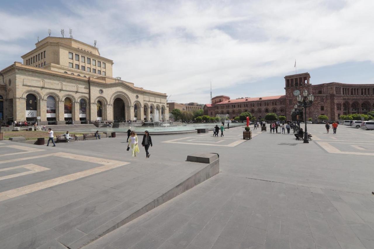 Fantastic Apartments Near Republic Square, Perfect Location, Mystreet Company Ereván Exterior foto