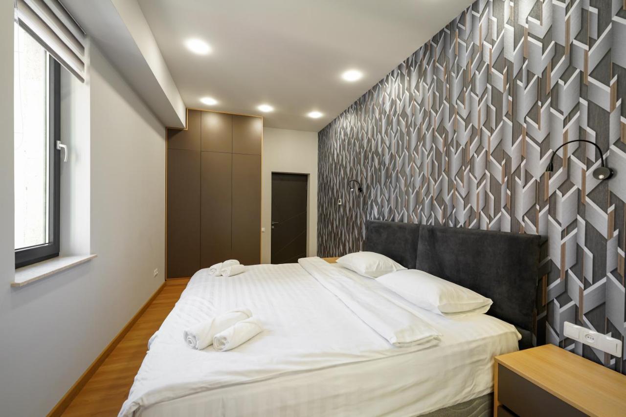 Fantastic Apartments Near Republic Square, Perfect Location, Mystreet Company Ereván Exterior foto