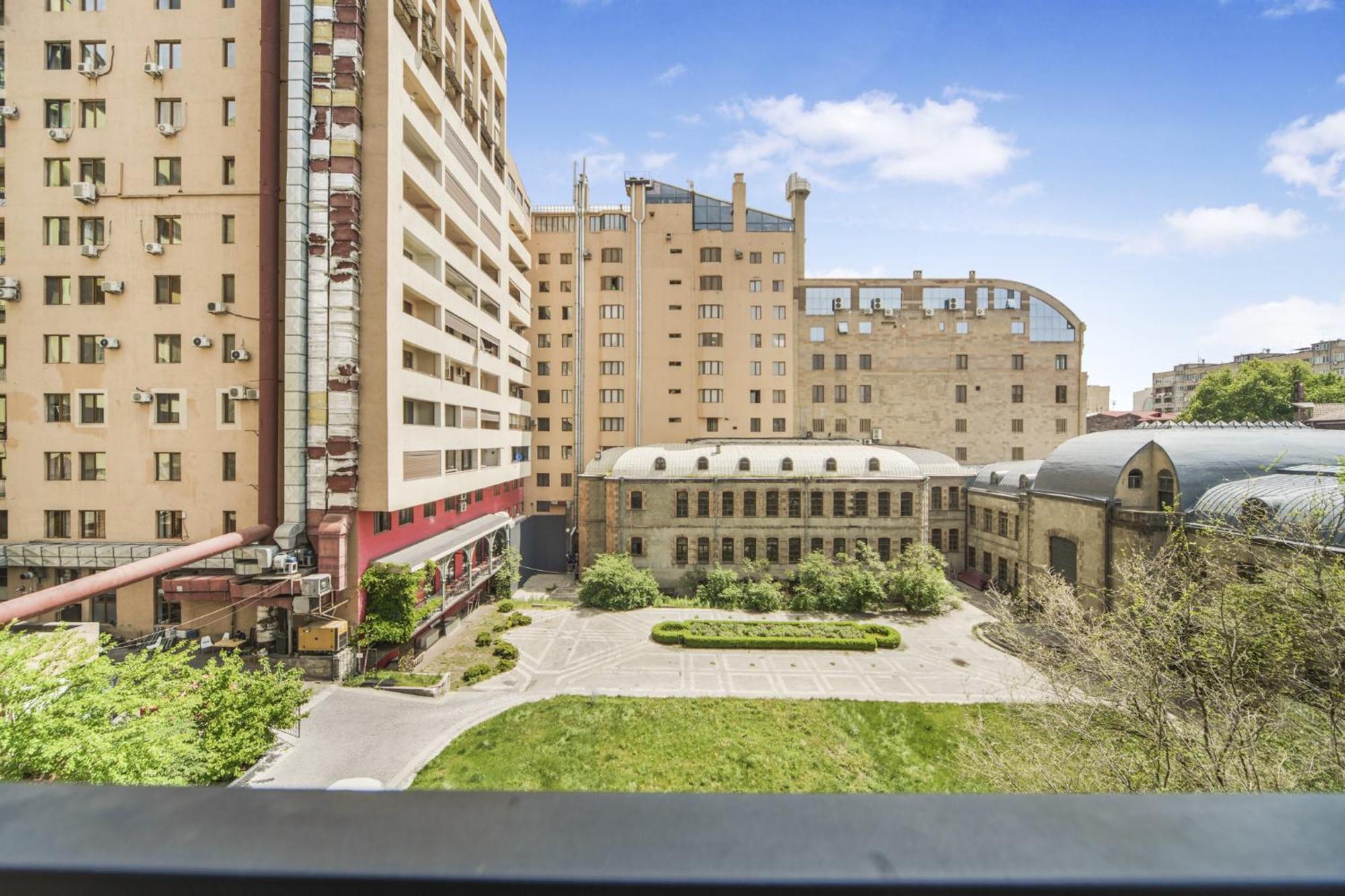 Fantastic Apartments Near Republic Square, Perfect Location, Mystreet Company Ereván Exterior foto